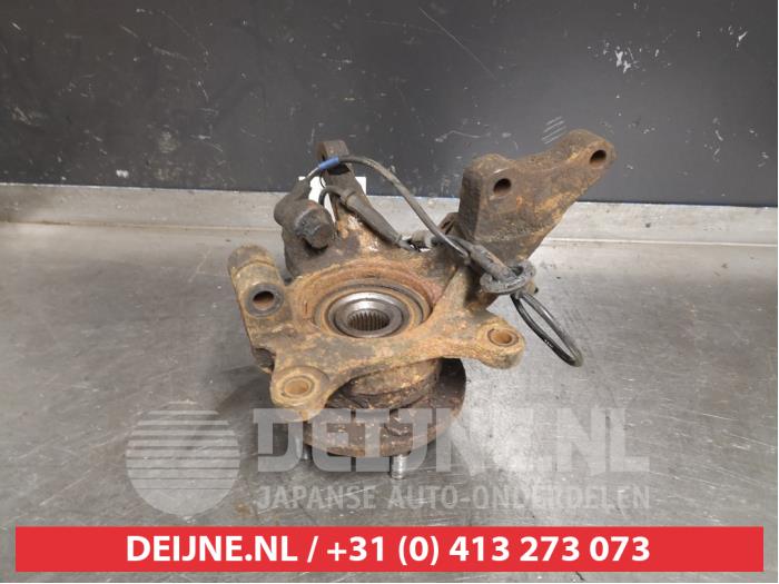 Hyundai Santafe Fusee links-voor O402881