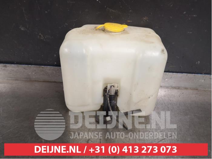 Mazda B-Serie Front windscreen washer reservoir O402925
