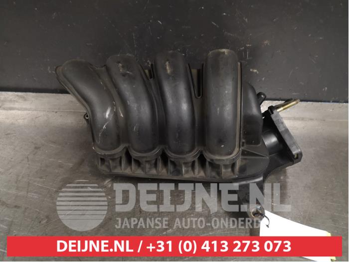 Gebruikte Spruitstuk Inlaat Toyota Corolla (E12) 1.8 16V VVT-i Prijs € 100,00 Margeregeling aangeboden door V.Deijne Jap.Auto-onderdelen BV
