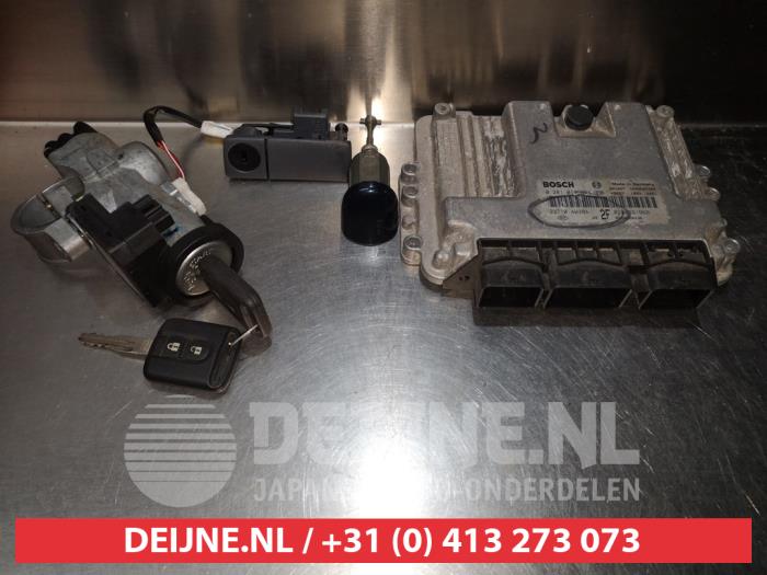 Nissan Primera Kontaktslot+Sleutel O335076