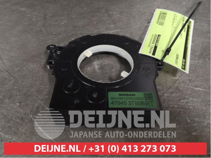 Nissan Navara Stuurhoek sensor O403335