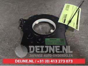 Gebruikte Stuurhoek sensor Nissan NP 300 Navara (D23) 2.3 dCi 16V 4x4 Prijs € 50,00 Margeregeling aangeboden door V.Deijne Jap.Auto-onderdelen BV