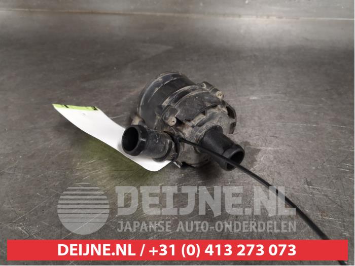 Gebruikte Waterpomp Nissan NP 300 Navara (D23) 2.3 dCi 16V 4x4 Prijs € 25,00 Margeregeling aangeboden door V.Deijne Jap.Auto-onderdelen BV
