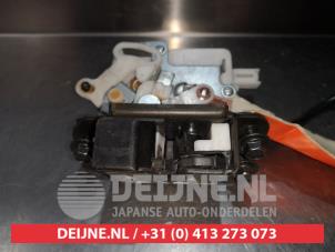 Mazda 5 Tailgate lock mechanism O296753 photo 3