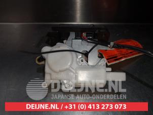 Mazda 5 Tailgate lock mechanism O296753 photo 2