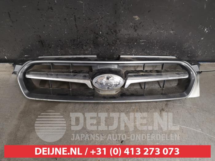Subaru Legacy Grill O403445