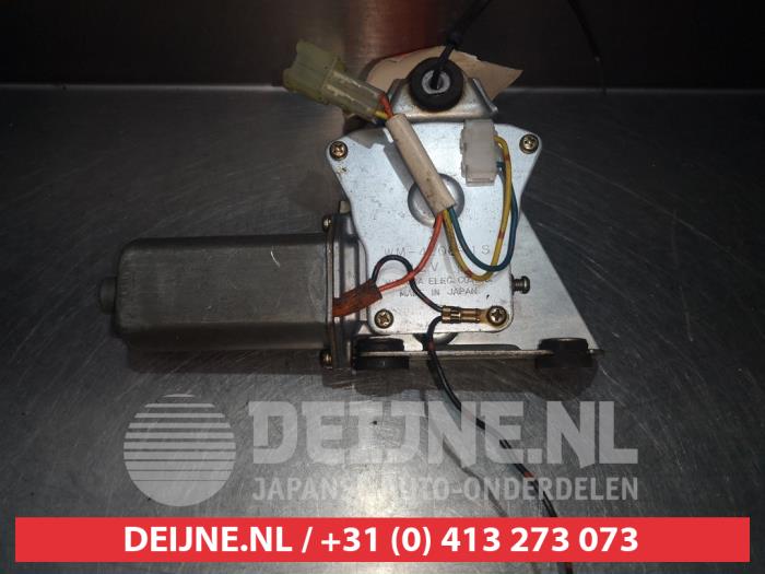 Suzuki Swift Ruitenwissermotor achter O301327