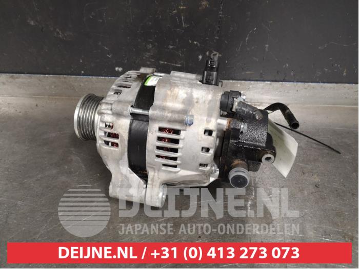 Gebruikte Dynamo Hyundai Tucson (JM) 2.0 CRDi VGT 16V 4x2 Prijs € 25,00 Margeregeling aangeboden door V.Deijne Jap.Auto-onderdelen BV