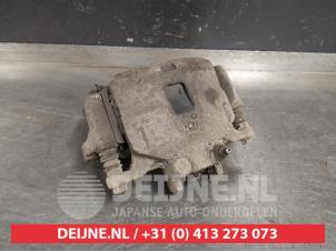 Mitsubishi L200 Remklauw (Tang) links-voor O403681 foto 2
