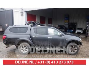 Mitsubishi L200 Trittbrett rechts O403725 foto 2
