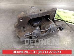 Gebruikte Remklauw (Tang) rechts-voor Honda Civic (FK1/2/3) 1.8i VTEC 16V Prijs € 50,00 Margeregeling aangeboden door V.Deijne Jap.Auto-onderdelen BV