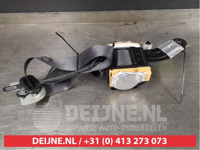 Honda Civic Front seatbelt, right O403782