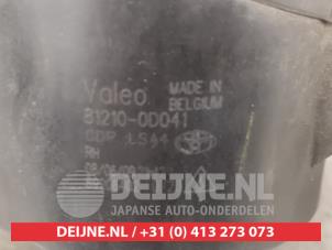 Toyota Prius Mistlamp rechts-voor O403785 foto 3