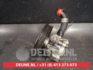 Mitsubishi Space Wagon Power steering pump O404033 photo 3