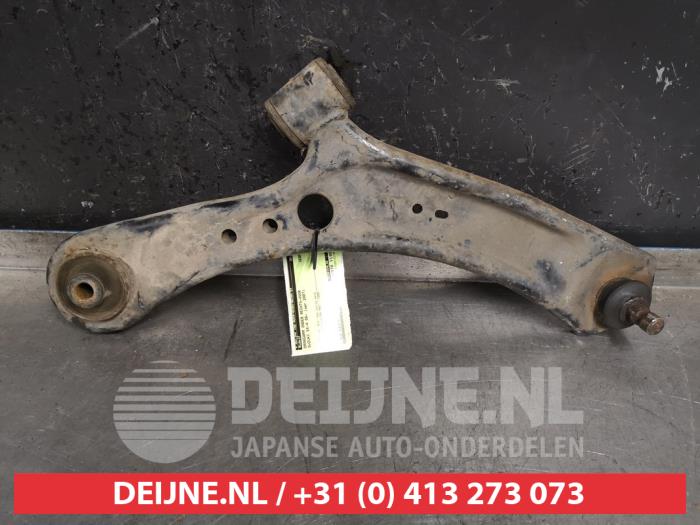 Suzuki SX-4 Draagarm onder rechts-voor O404187