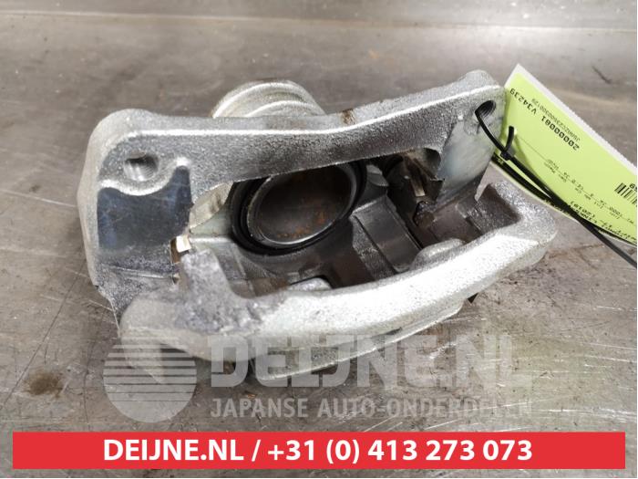 Suzuki Swift Remklauw (Tang) links-voor O404269