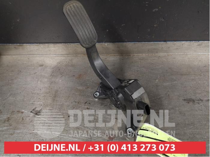 Toyota C-HR Gaspedal O404336