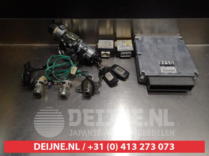 Mazda MPV Kontaktslot+Sleutel O334730