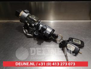 Mazda MPV Ignition lock + key O334730 photo 2