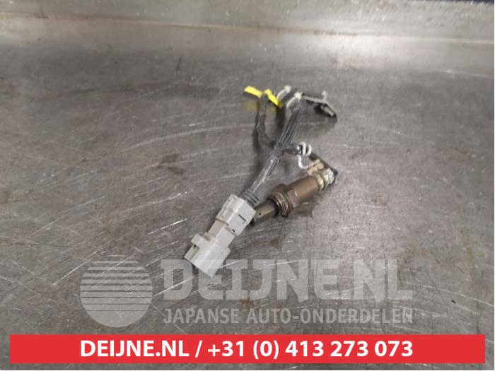 Gebruikte Lambda Sonde Toyota C-HR (X1,X5) 1.8 16V Hybrid Prijs € 45,00 Margeregeling aangeboden door V.Deijne Jap.Auto-onderdelen BV