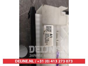 Toyota C-HR Sicherungskasten O404397 foto 3