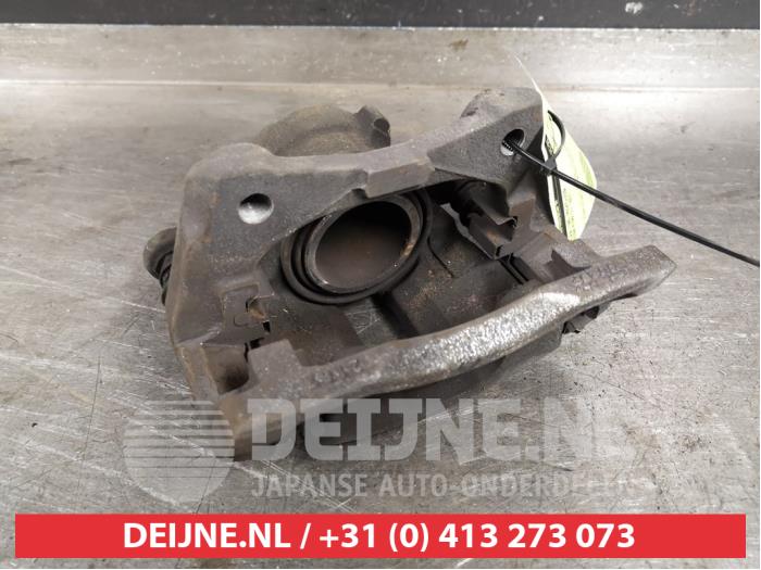 Nissan Micra Remklauw (Tang) rechts-voor O404466