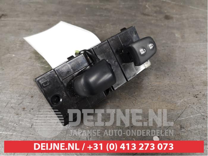 Nissan Micra Elektrisches Fenster Schalter O404502