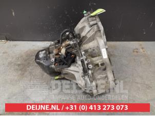 Nissan Micra Gearbox O404999 photo 2