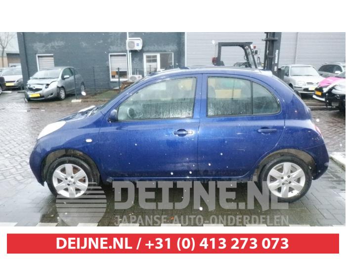 Nissan Micra Türscheibe 4-türig links hinten O405081