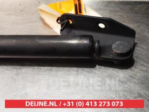 Daihatsu Materia Gasdemper links-achter O294285 foto 3