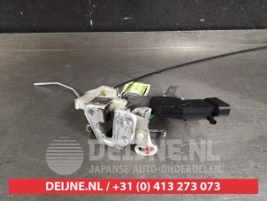Toyota Aygo Deurslot Mechaniek 2Deurs rechts O405322 foto 2