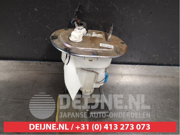 Gebruikte Tank element Pomp Hyundai Tucson (JM) 2.0 16V CVVT 4x4 Prijs € 50,00 Margeregeling aangeboden door V.Deijne Jap.Auto-onderdelen BV