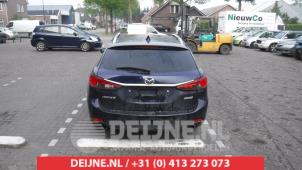 Gebruikte Ruit achter Mazda 6 SportBreak (GJ/GH/GL) 2.2 SkyActiv-D 150 16V Prijs op aanvraag aangeboden door V.Deijne Jap.Auto-onderdelen BV