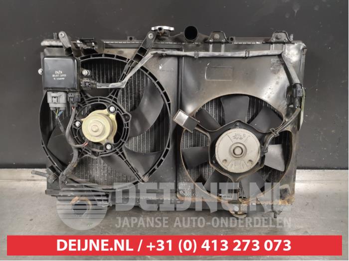Gebruikte Radiateur Mitsubishi Space Star (DG) 1.8 16V GDI Prijs € 40,00 Margeregeling aangeboden door V.Deijne Jap.Auto-onderdelen BV