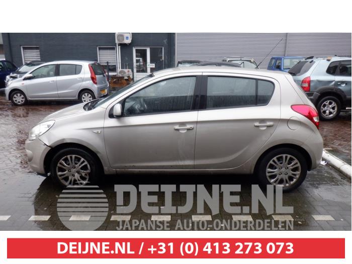 Hyundai I20 Portierruit 4Deurs links-achter O405836