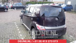 Daihatsu Materia Türscheibe 4-türig links hinten O406094 foto 2
