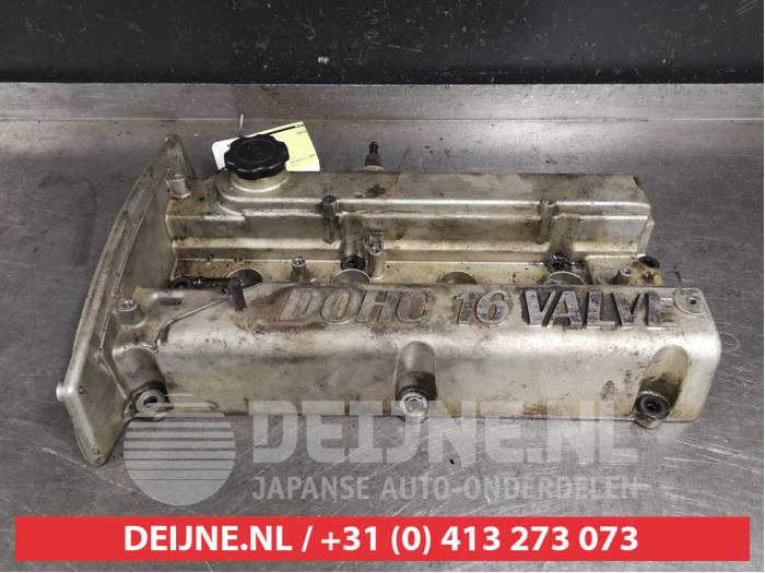 Gebruikte Kleppendeksel Kia Sorento I (JC) 2.4 16V Prijs € 25,00 Margeregeling aangeboden door V.Deijne Jap.Auto-onderdelen BV