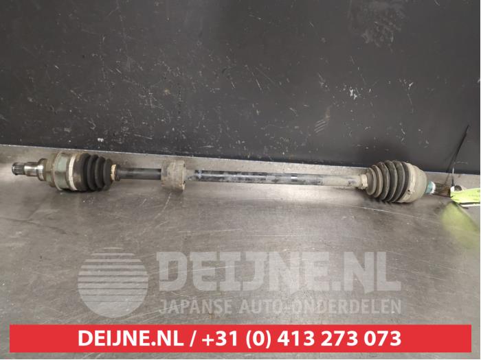 Gebruikte Steekas rechts-voor Daihatsu Materia 1.3 16V Prijs € 50,00 Margeregeling aangeboden door V.Deijne Jap.Auto-onderdelen BV