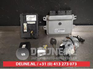 Nissan Micra Engine management computer O407069 photo 2