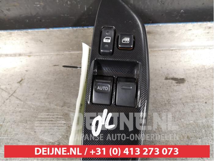 Toyota Yaris Combischakelaar ramen O407433