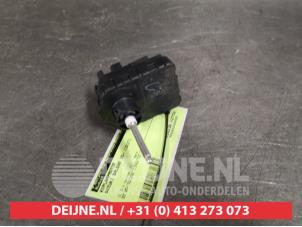 Suzuki Baleno Scheinwerfermotor O407476 foto 2
