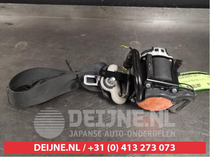 Nissan Navara Veiligheidsgordel rechts-voor O407582