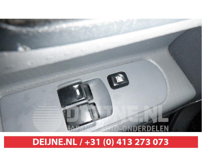 Mitsubishi Colt Combischakelaar ramen O407861