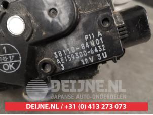Suzuki Celerio Front wiper motor O408485 photo 3