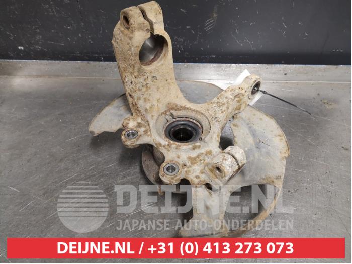 Mazda 3 Fusee rechts-voor O408491