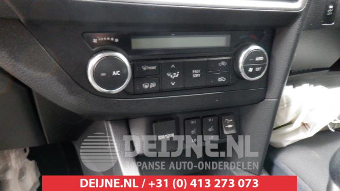 Toyota Auris Heater control panel O408724