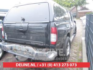 Nissan King Cab Ladeflächenabdeckung O408742 foto 2