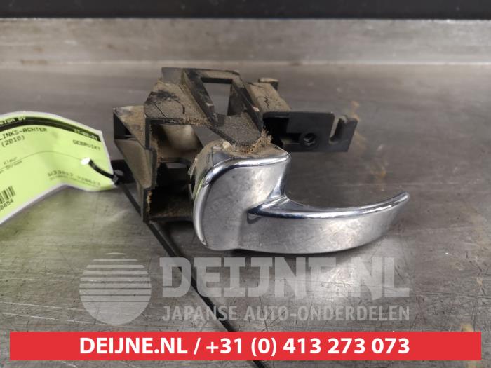 Nissan Navara Portiergreep 4Deurs links-achter O408854