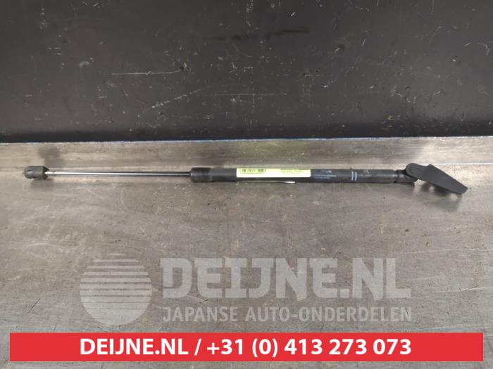 Suzuki Celerio Gasdemper rechts-achter O408953