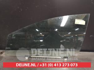 Gebruikte Deurruit 4Deurs links-voor Toyota Avensis Wagon (T27) 2.0 16V D-4D-F Prijs € 50,00 Margeregeling aangeboden door V.Deijne Jap.Auto-onderdelen BV